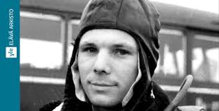 Neuvostoliiton sankari, kosmonautti juri gagarin kävi ensimmäisenä ihmisenä avaruudessa. Gagarinin Sensaatiolento Kesti Alle 2 Tuntia Elava Arkisto Yle Fi