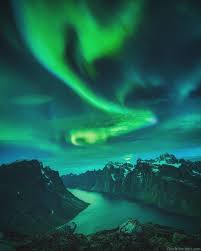 Aurora Borealis Dancing In The Skies Above Fjords Of South Greenland Tag Your Traveling Squad Wh Northern Lights Aurora Boreal Aurora Borealis Northern Lights