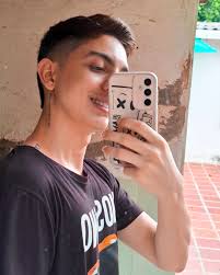 XVII.II.MMXXV ❤️🫶🏻🎉🎁🥳