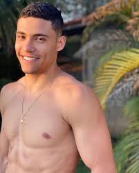 Belleza traída desde Brazil 🇧🇷❤️ Cdts: Marcus #brazil #latinmen #handsome  #muscle #pretty #cutemen