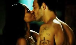 Colombiana trailer 2011 hd official zoe saldana in the action film colombiana, zoe saldana plays cataleya, a young woman who has grown up to be an assassin after witnessing the murder of her. Avengers And Colombiana Star Zoe Saldana Offended Co Star Wouldn T Do This For Sex Scene Films Entertainment Express Co Uk