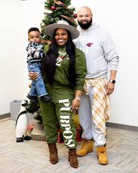 Tasha Cobbs Leonard dodao/la je novu...