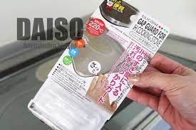 トイレと床の隙間に ダイソーのコンロ隙間ガード クリアなら目立たず汚れ防止 happy living 削ぎ家事研究室 powered by ライブドアブログ ダイソー 家事 お掃除の裏技