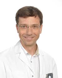 Serum and follicular fluid testosterone concentrations do not correlate,  questioning the impact of androgen supplementation