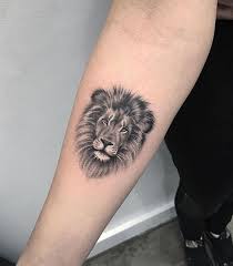 Lion Tattoo Meaning Lion Tattoo Ideas For Men And Women With Photos Simple Lion Tattoo Lion Head Tattoos Tattoos