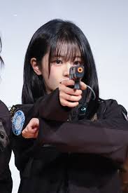 看來Chodan不只一堆男粉而且還都是M男附上影片來源https://youtu.be/cGrT8m00qmY?si=bflomLLrf_dvHAXL