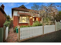 • two single garages, car port, greenhouse, two stores. 36 Banole Avenue Prahran Vic 3181 Property Details
