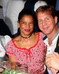 Unsere dienstleistungen im bereich zahnimplantate. Thomas Heinze Mit Freundin Jackie Brown News At