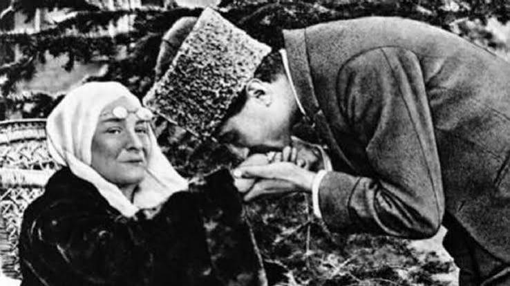 Zübeyde Hanım'ın vefatının 101. yılı! - İzmir Haber - İzmir Son Dakika Haberleri