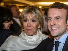 الإليزيه عن صفعة بريجيت لماكرون: كانت لحظة استرخاء
