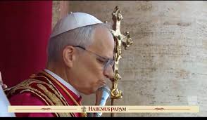 Sean constructores de paz”, pide el nuevo Papa al mundo