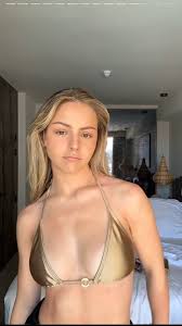 Léane ♥️ @MissQuinn50 - Twitter Profile - Sotwe Nude Content Update