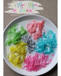 Tapir sendiri adalah hewan mamalia dan banyak di sulawesi. Ngasor Adalah