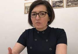 Ioana mihăilă a depus jurământul la palatul cotroceni, de față cu președintele klaus iohannis, premierul florin cîțu, președintele senatului, anca dragu, președintele camerei deputaților, ludovic orban, și alți membri ai guvernului. Surse Spot Usr Plus O Va Propune Pe Ioana MihÄƒilÄƒ Ca Ministru Al SÄƒnÄƒtÄƒÈ›ii Spotmedia Ro