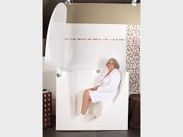 Senioren sitzbadewanne seniorenbadewanne sitzwanne badewanne mit tür pool a108. Liegewanne Und Sitzbadewanne Nullbarriere