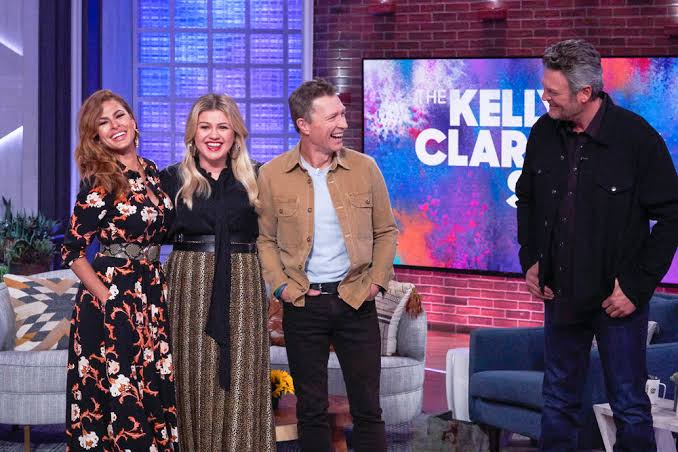 First Look: Blake Shelton, Craig Morgan, Eva Mendes Appear On October 17 "Kelly  Clarkson Show"