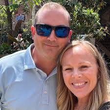 Shelly Cook's Instagram, Twitter & Facebook