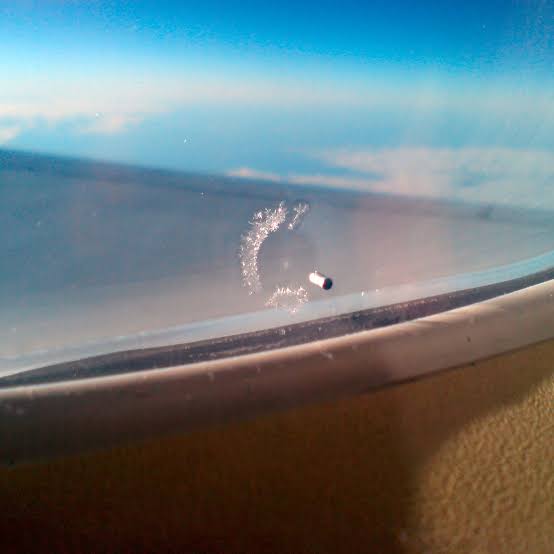 This is why aeroplane windows have tiny holes | The Independent | The  Independent