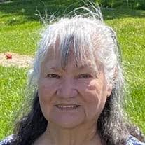 Terrie Robles's Instagram, Twitter & Facebook