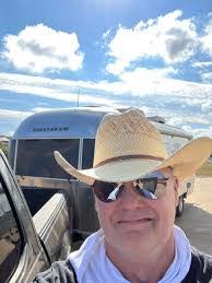 Lori Mccarter's Instagram, Twitter & Facebook