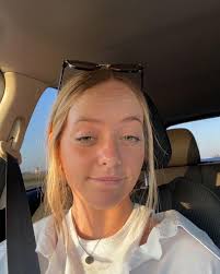 Annie Vorhies (@annievorhies) • Instagram photos and videos