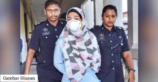 Ketika ingin menikahi isteri kedua, noorainul naqim mohd radzi (dr erin), da'i farhan atau nama sebenarnya, nik ahmad farhan nik mohamad, 30, sanggup menceraikan isteri pertamanya, fatin nurul ain yang ketika itu sarat mengandung anak kedua menerusi aplikasi whatsapp pada 3 disember 2018. Wife Of Da I Preacher Charged With Cheating