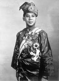 The sultan of kedah, al aminul karim sultan sallehuddin sultan badlishah has decided that a large number of vaccines will be supplied by the federal government to enable the state to achieve herd immunity and restore the economic sector much earlier. Sultan Of Kedah Historical Pictures Polynesian People Kedah