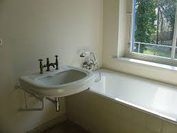 Sobald sie uns ihren perfekten tag nennen für die arbeit, wird alles in gang gesetzt. Flussigtapete Statt Fliesen Im Bad