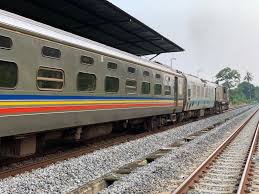 Check 'landasan kereta api' translations into english. M S M Saifullah On Twitter More Photos Of Gua Musang