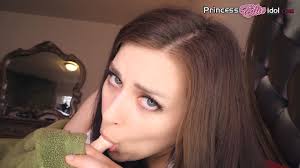 Princess Ellie Idol - Super Risky Blowjob