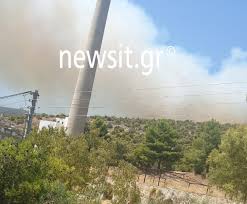 Συναγερμός στην πυροσβεστική υπηρεσία το πρωί της παρασκευής, καθώς σύμφωνα με πληροφορίες, ένα βυτιοφόρο που μεταφέρει προπάνιο έπιασε φωτιά στον. Megalh Fwtia Twra Ston Aspropyrgo