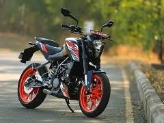 Austrian motorcycle company launching ktm duke 125cc in bangladesh which may launch within 2017 and possible price 550k. Ktm 125 Duke Price 2021 Mileage Specs Images Of 125 Duke Carandbike