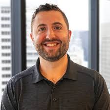 Colin Kennard's Instagram, Twitter & Facebook