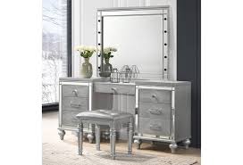 See more ideas about vanity table, mirrored vanity table, vanity. New Classic Furniture Valerie Ba9698s 090 091 Vanity And Lighted Mirror Set Del Sol Furniture Vanities Vanity Sets