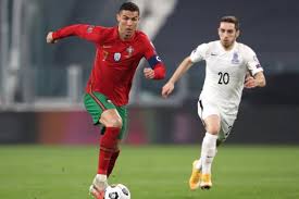 Ø±ÙˆÙ†Ø§Ù„Ø¯Ùˆ ÙŠØªØ´Ø¨Ø« Ø¨ÙˆØ§Ø­Ø¯Ø© Ù…Ù† ÙØ±ØµÙ‡ Ø§Ù„Ø£Ø®ÙŠØ±Ø© Ù…Ø¹ Ù…Ù†ØªØ®Ø¨ Ø§Ù„Ø¨Ø±ØªØºØ§Ù„ ÙŠÙ„Ø§ÙƒÙˆØ±Ø©