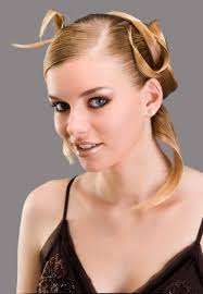 In an effort to make things easier on you, we've put together a guide for how with a strapless dress, earrings or a statement necklace and the ideal accessories, balance out your look with a low. Prom Hairstyles For Strapless Dresses Dress Nour