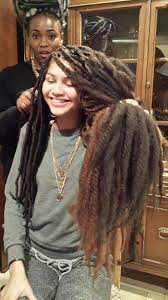 Zendaya On Twitter Zendaya Hair Cute Dreads Zendaya