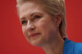 Diese 11 berühmten Frauen haben den Brustkrebs überlebt