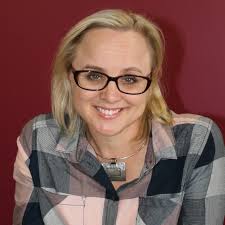 Paula Weston's Instagram, Twitter & Facebook