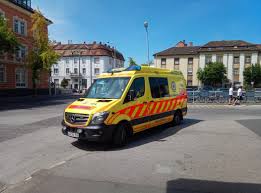 Omsz mentő vonulás frontális baleset! Omsz Ambulance Gyor Hungary Gyor Ambulance Hungary