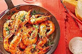 Garnelen Mit Knoblauch Ol Und Chilisauce Rezept Knoblauch Garnelen Garnelen Und Chili Sauce
