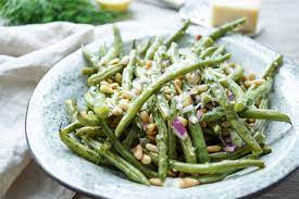 gerostete grune bohnen mit zitrone dill pinienkerne und parmesankase ein einfaches und gesundes rezept v green beans roasted green beans green bean recipes
