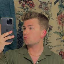 Alec Owens (@itsalecowens)