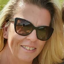 Outdoor seating, bit wet