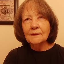 How many stores allow shelves and tables in apparel to not be detailed  zoned?