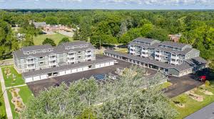 1 & 2 bedroom apartments. North Hillburn Apartments Grand Rapids Mi Apartments