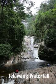 Di gunung stong adanya gua rantai yang boleh dilalui pendaki ke puncak gunung stong. Gunung Stong State Park Dabong Kelantan