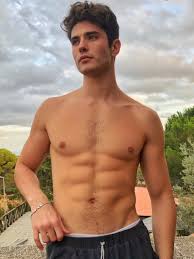 Dani García Looks Great In Wet Boxer Briefs!