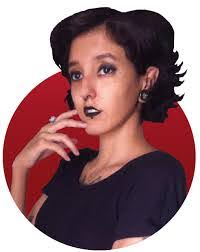 Amanda Durante's Instagram, Twitter & Facebook