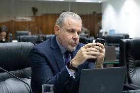 PF abre mais um inquérito contra o bolsonarista Ricardo Arruda